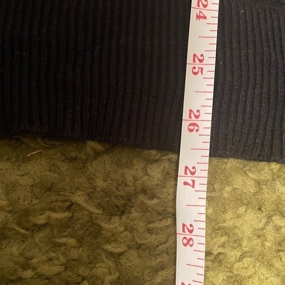 Michael Kors large black and gold chain striped sweater - Picture 9 of 9